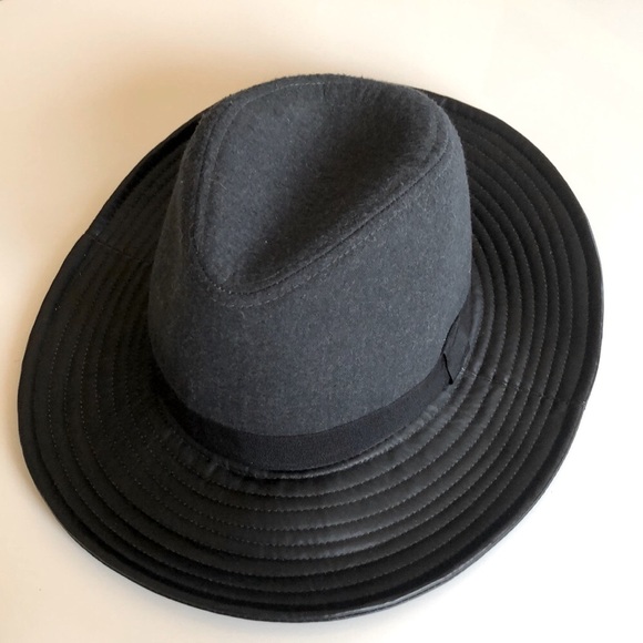 Black Adjustable Hat - Picture 1 of 4